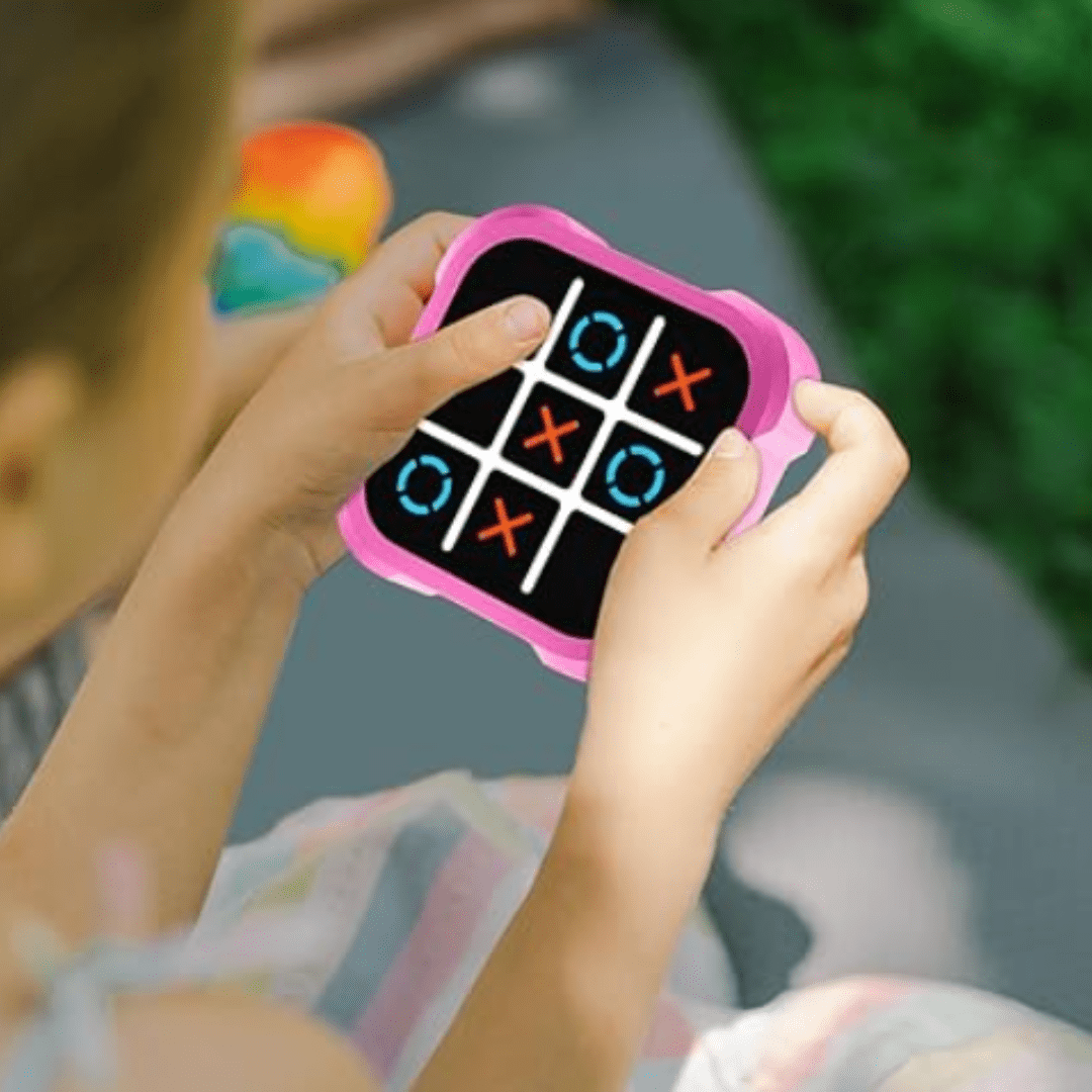 Jeu Électronique Tic-Tac-Toe LED - Divertissement Intemporel pour Petits et Grands